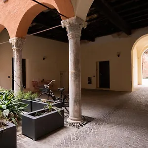 Mansarda Shakespeare - Car Parking , Ferrara Italia